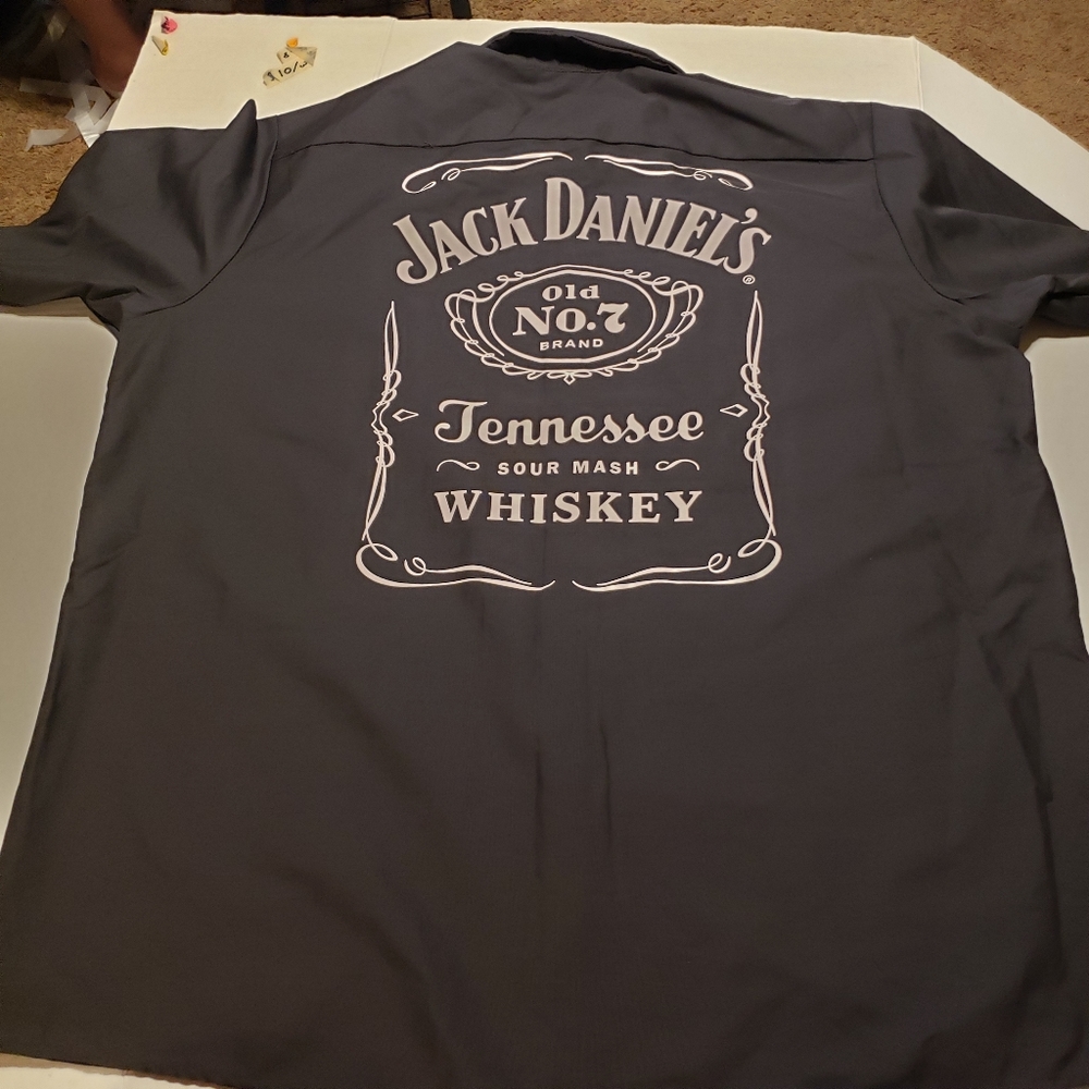 Men’s Jack Daniel’s Button Front Garage Shirt Size L, XL &‎ 2XL. New without tag